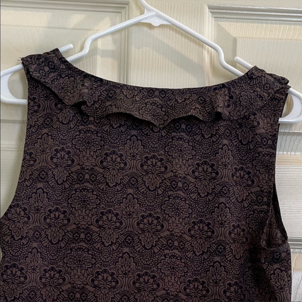 GAP ruffle sleeveless top - Picture 4 of 7